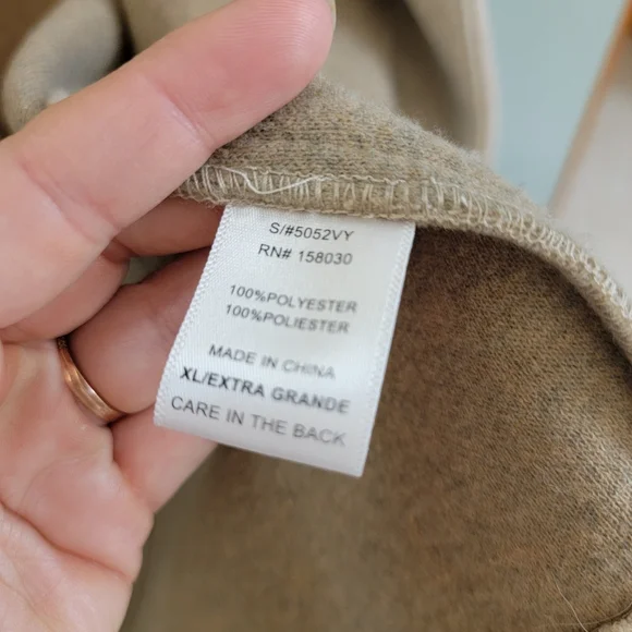 Love Tree New Women's Tan Sleeveless Sweater Vest Cardigan Size X Large - Picture 7 of 10